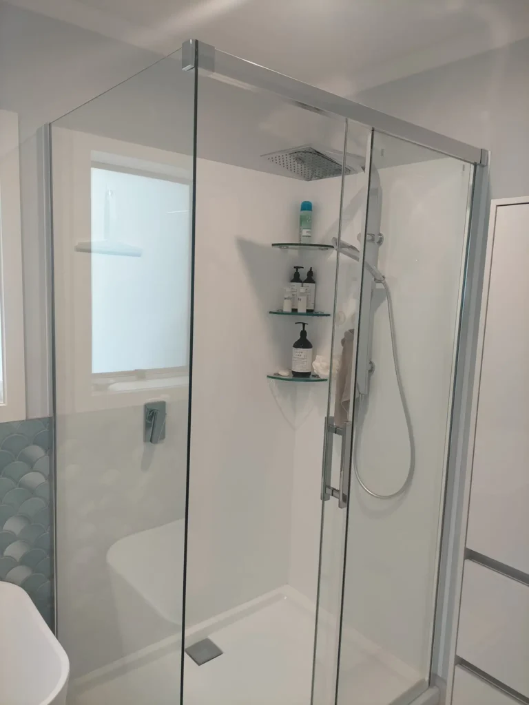 Affordable and stylish small bathroom renovations by Bathroom Renovations Lower Hutt.